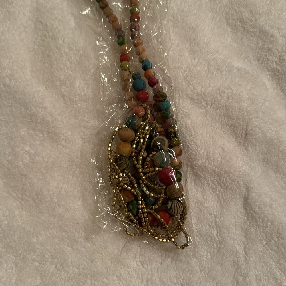 World Finds Tangled Kantha Necklace ✨ - Picture 7 of 11